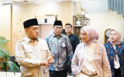 Temui Menpan, Wamenag Optimistis Hari Santri Ada Kado Izin Prakarsa Ditjen Pesantren